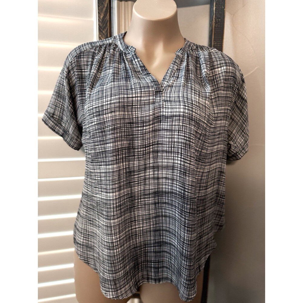 Worthington Black & White  Geometric Print Blouse Size Petite Large